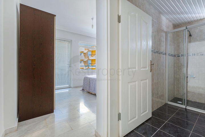 Квартира планировки 2+1 в благоустроенном комплексе в районе Тосмур