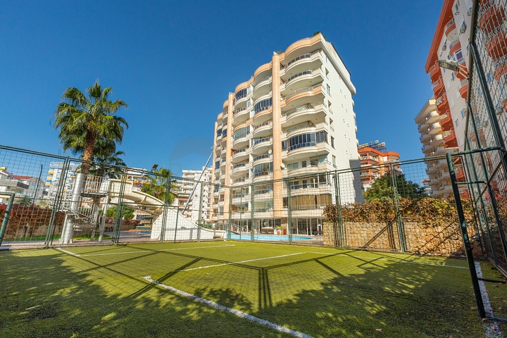 Квартира планировки 2+1 в благоустроенном комплексе в районе Тосмур