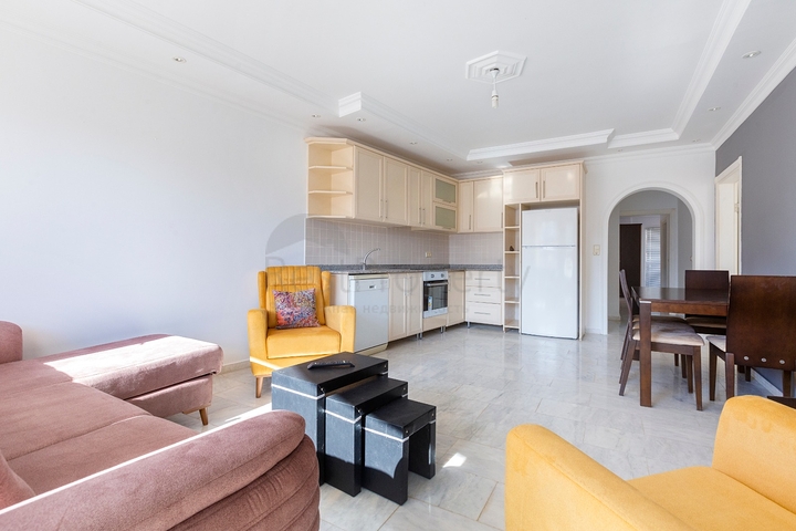 Квартира планировки 2+1 в благоустроенном комплексе в районе Тосмур