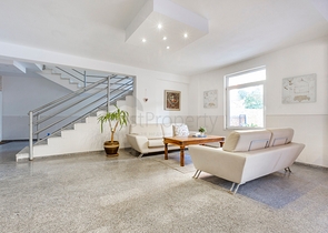 Квартира планировки 2+1 в благоустроенном комплексе в районе Тосмур