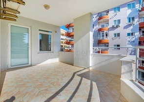 Квартира планировки 2+1 в благоустроенном комплексе в районе Тосмур