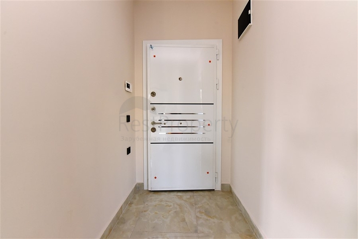 Трёхкомнатная квартира в новом доме в центре Алании