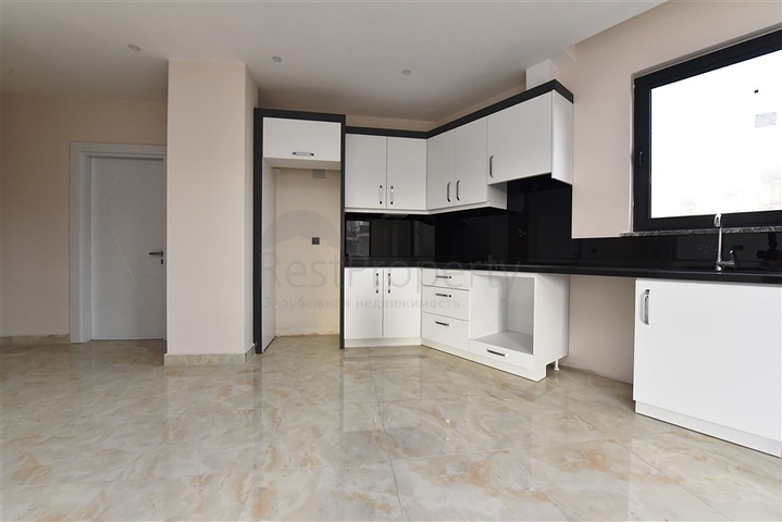 Трёхкомнатная квартира в новом доме в центре Алании