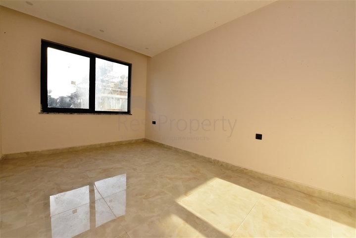 Трёхкомнатная квартира в новом доме в центре Алании