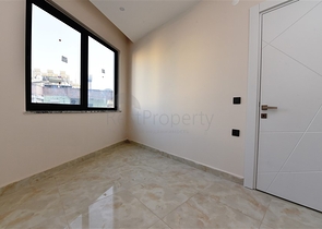 Трёхкомнатная квартира в новом доме в центре Алании