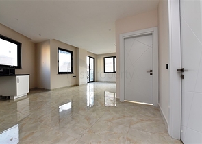 Трёхкомнатная квартира в новом доме в центре Алании