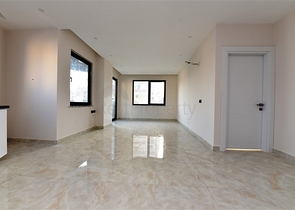 Трёхкомнатная квартира в новом доме в центре Алании