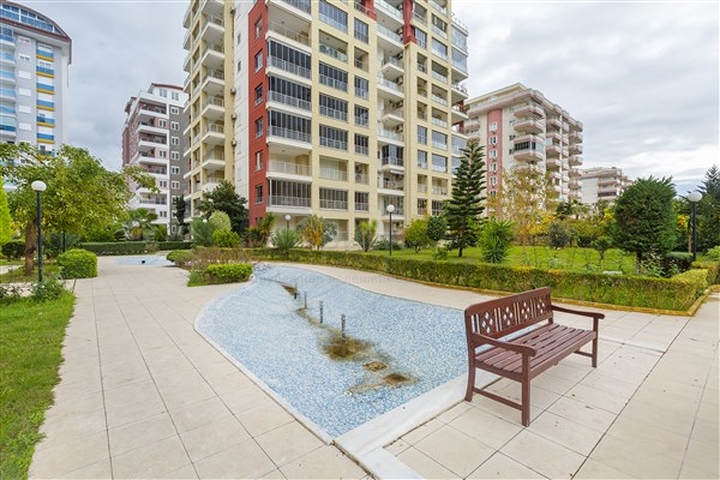 Квартира 2+1 с отдельной кухней в районе Махмутлар 