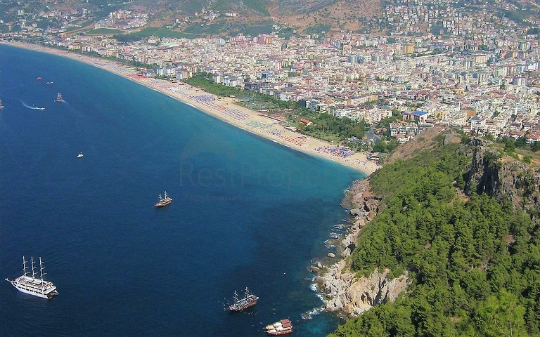 Трехкомнатная квартира в 100 метрах от пляжа Клеопатра