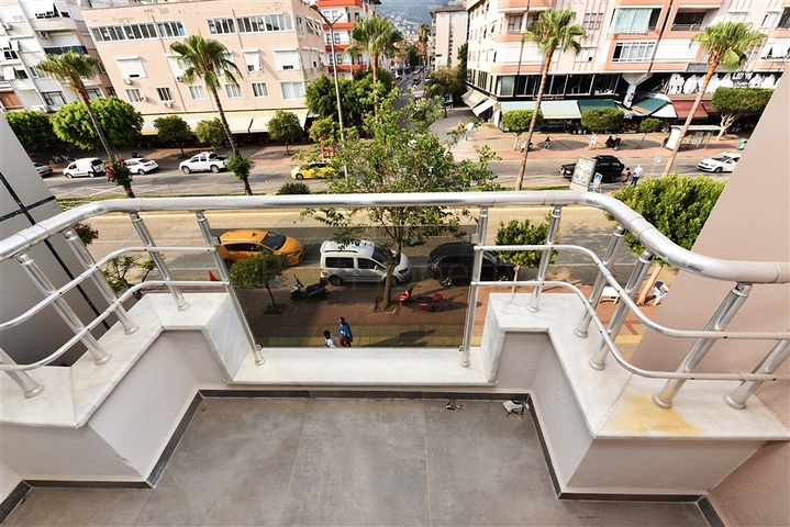 Трехкомнатная квартира в 100 метрах от пляжа Клеопатра