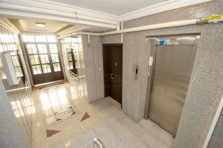 Квартира 2+1 в пешей доступности к морю в Коньаялты Анталья