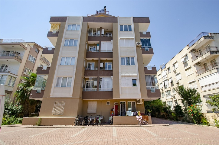 Квартира 2+1 в пешей доступности к морю в Коньаялты Анталья