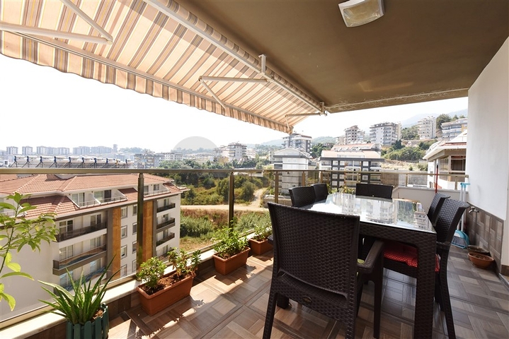 Меблированный пентхаус 4+2 люкс класса в районе Оба