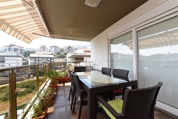 Меблированный пентхаус 4+2 люкс класса в районе Оба