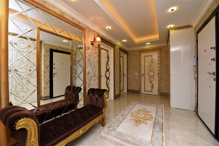 Меблированный пентхаус 4+2 люкс класса в районе Оба