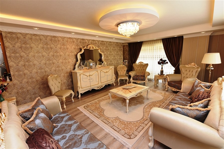 Меблированный пентхаус 4+2 люкс класса в районе Оба