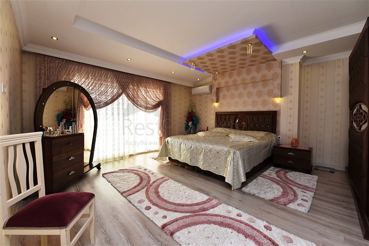 Меблированный пентхаус 4+2 люкс класса в районе Оба