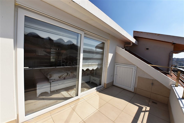 Меблированный пентхаус 4+2 люкс класса в районе Оба