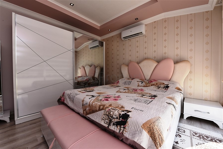 Меблированный пентхаус 4+2 люкс класса в районе Оба