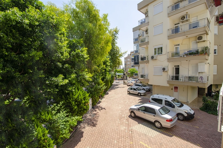 Трехкомнатная квартира в комплексе в Лимане Коньяалты Анталья