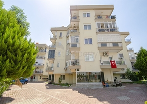 Трехкомнатная квартира в комплексе в Лимане Коньяалты Анталья