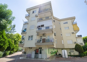 Трехкомнатная квартира в комплексе в Лимане Коньяалты Анталья