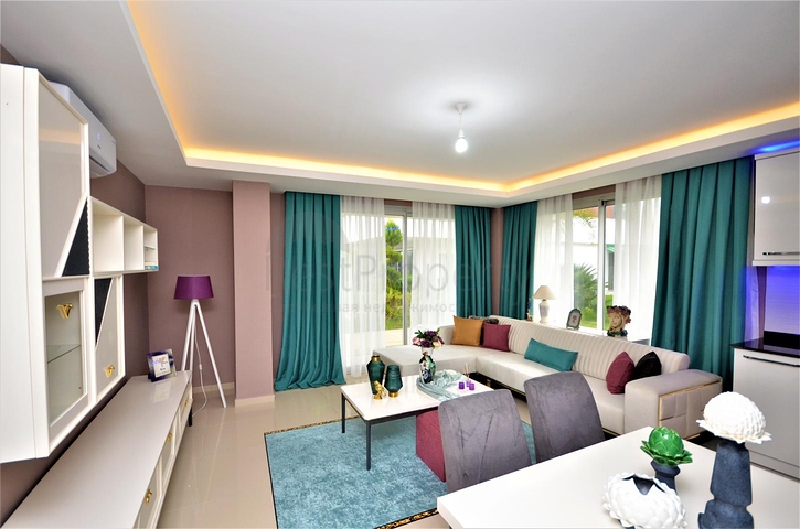 Квартира 2+1 с выходом в сад в Кестеле.