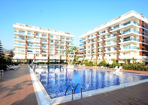 Квартира 2+1 с выходом в сад в Кестеле.