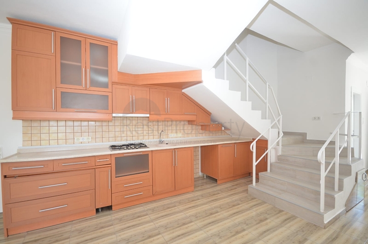 Вилла в районе Демирташ города Алании