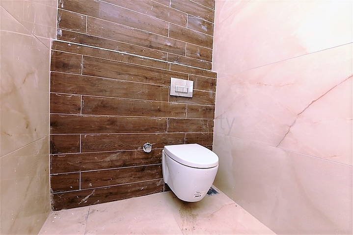 Четырехкомнатная квартира в европейском районе Оба