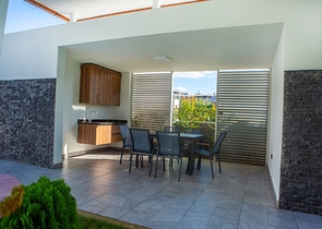 Четырехкомнатная квартира в европейском районе Оба