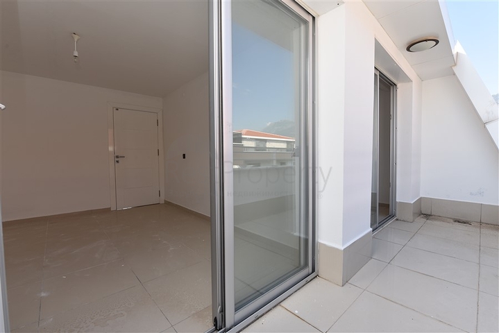 Пентхаус с четырьмя спальнями в районе Кестель