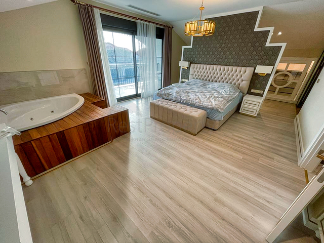 Виллы на завершении строительства в центре Белека