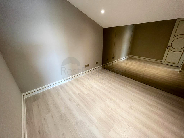 Виллы на завершении строительства в центре Белека