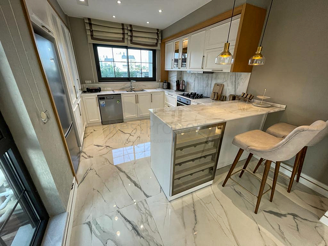 Виллы на завершении строительства в центре Белека