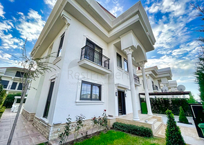 Виллы на завершении строительства в центре Белека