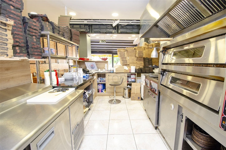 Готовый бизнес, пиццерия в Лимане Коньяалты