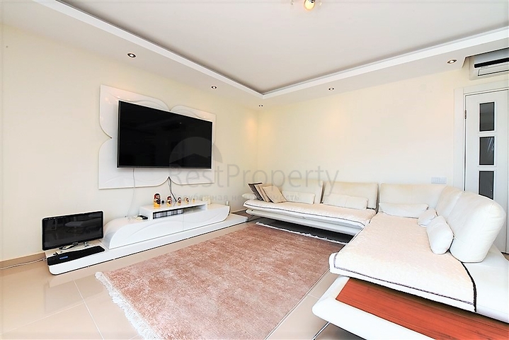 Меблированный пентхаус 3+1 с видом на море