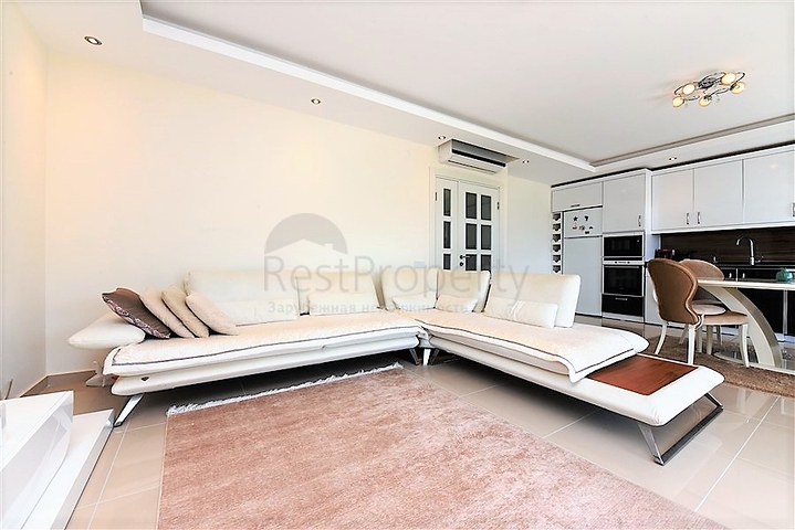 Меблированный пентхаус 3+1 с видом на море