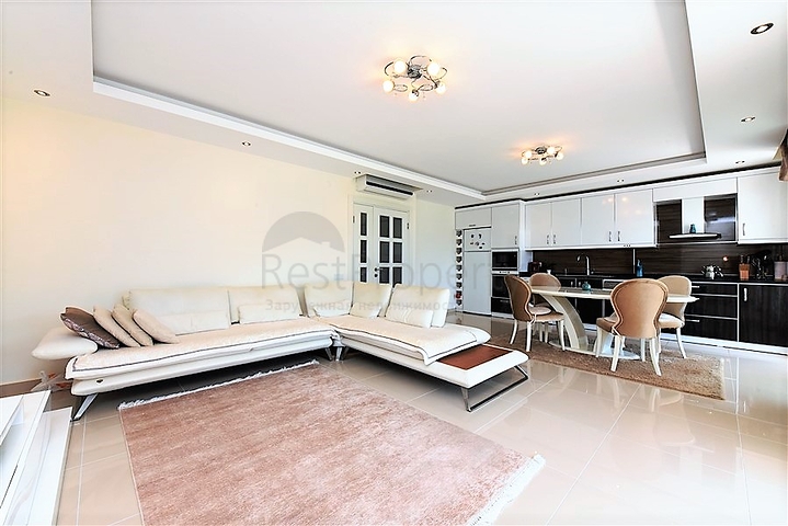 Меблированный пентхаус 3+1 с видом на море