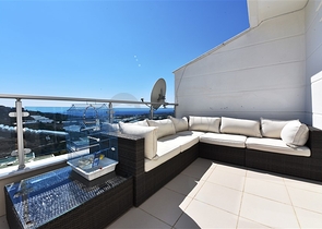 Меблированный пентхаус 3+1 с видом на море