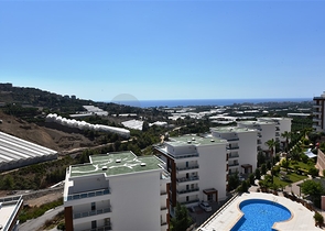 Меблированный пентхаус 3+1 с видом на море