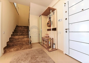 Меблированный пентхаус 3+1 с видом на море