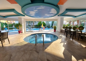 Меблированные апартаменты планировкой 1+1 в районе Махмутлар