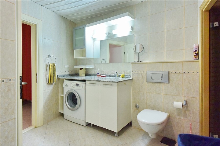 Четырёхкомнатная квартира в районе Авсаллар