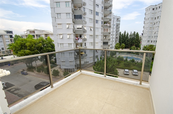 Квартиры 2+1 в комплексе рядом с Боачай каналом в Лимане Коньяалты