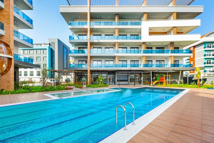 Двухкомнатная квартира в новом комплексе района Оба