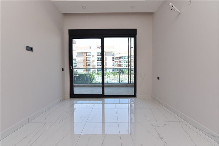 Двухкомнатная квартира в новом комплексе района Оба