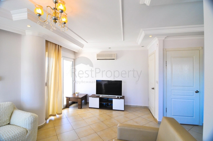 Меблированная квартира 2+1 с видом на море и горы