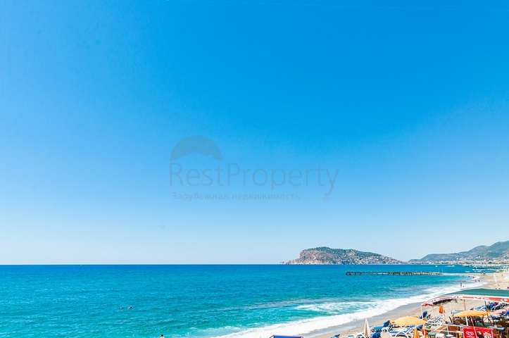 Меблированная квартира 2+1 с видом на море и горы